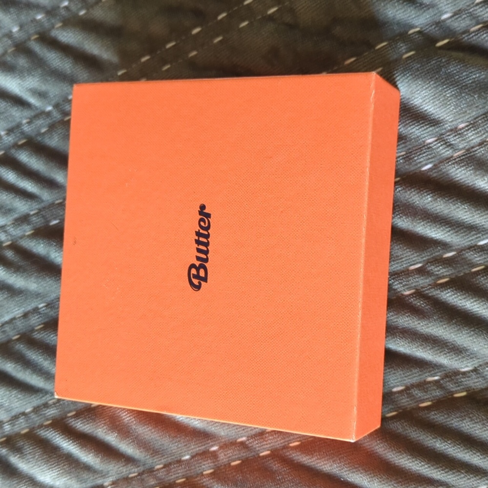 NEW IN BOX BTS Butter Album Peaches - Picture 3 of 8